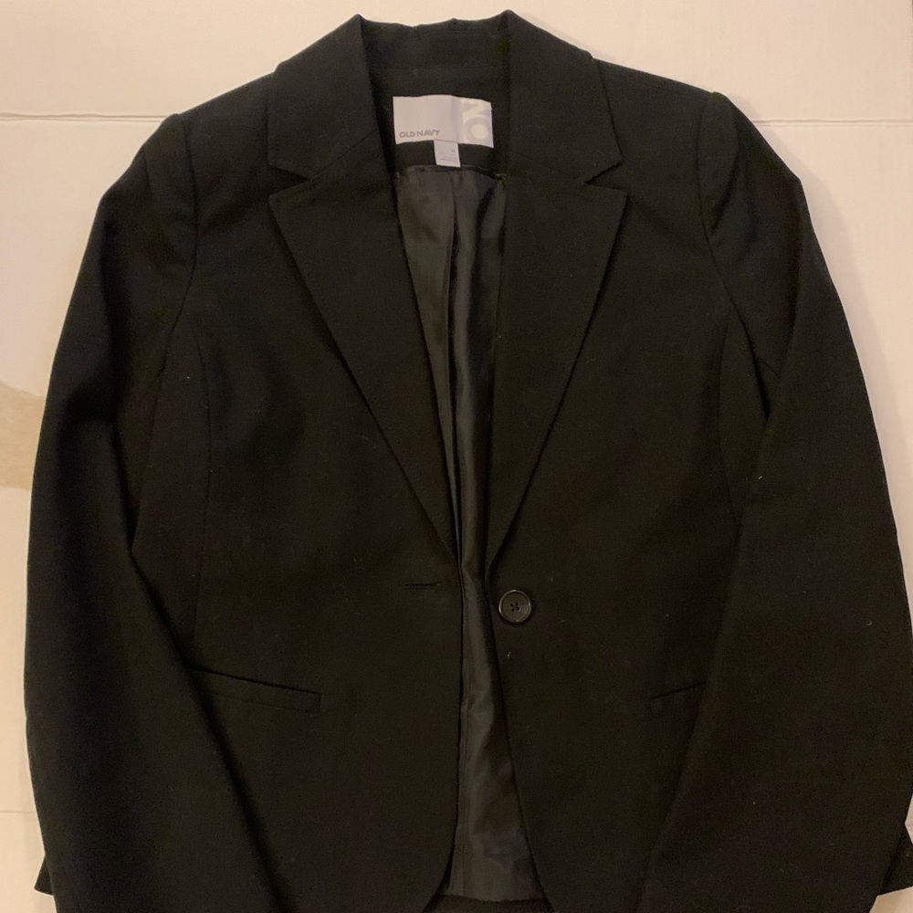 ✨MOVING SALE✨ Women’s Black Blazer